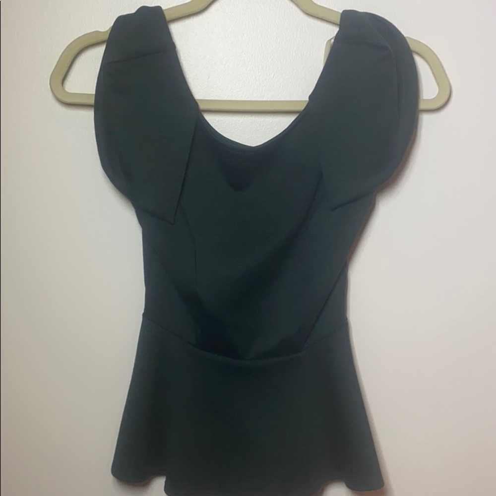 Body fitted blouse
